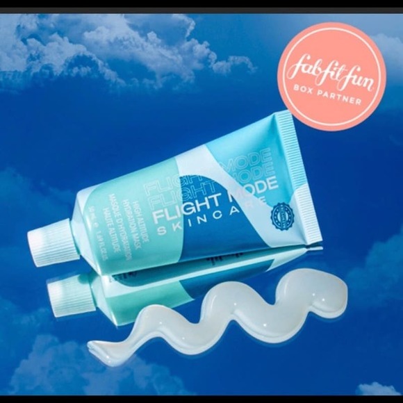 Flight Mode Skincare High Altitude Hydration Mask - Picture 3 of 6